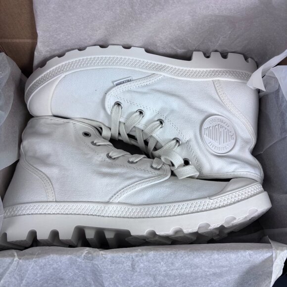 NIB | Palladium Women's White Pampa HI Boot - Picture 9 of 10